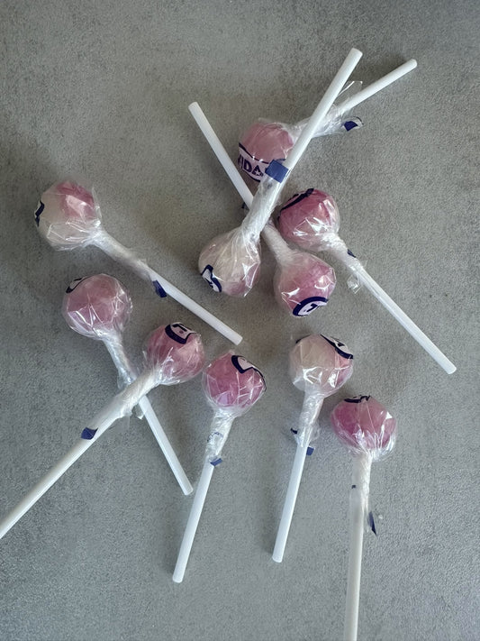 Strawberry & Cream lollies x 10 image 0