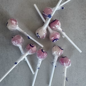 Strawberry & CreamPainter lollies x 10